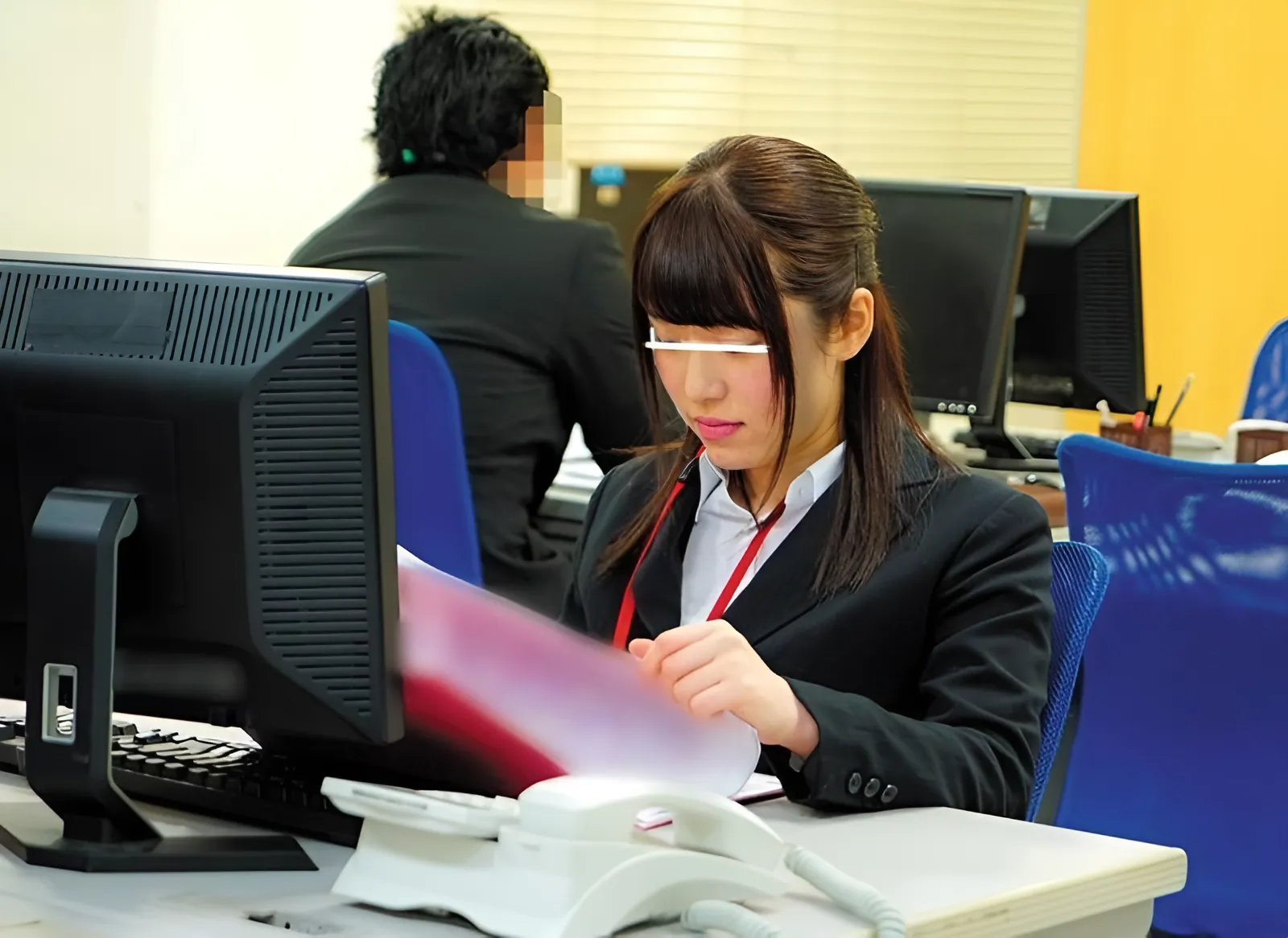 AP-439 Secretly loving you, my colleague with big breasts